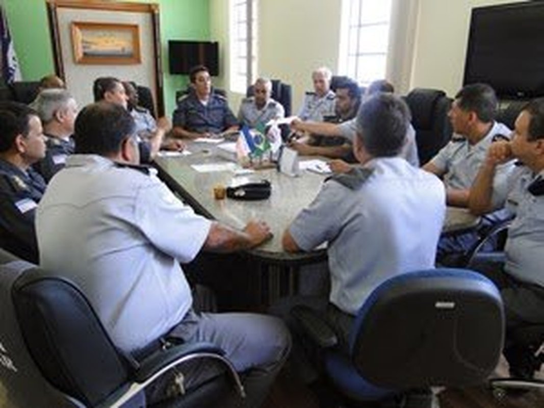 Alto Comando da Polícia Militar vai ajudar policiais vítimas da chuva