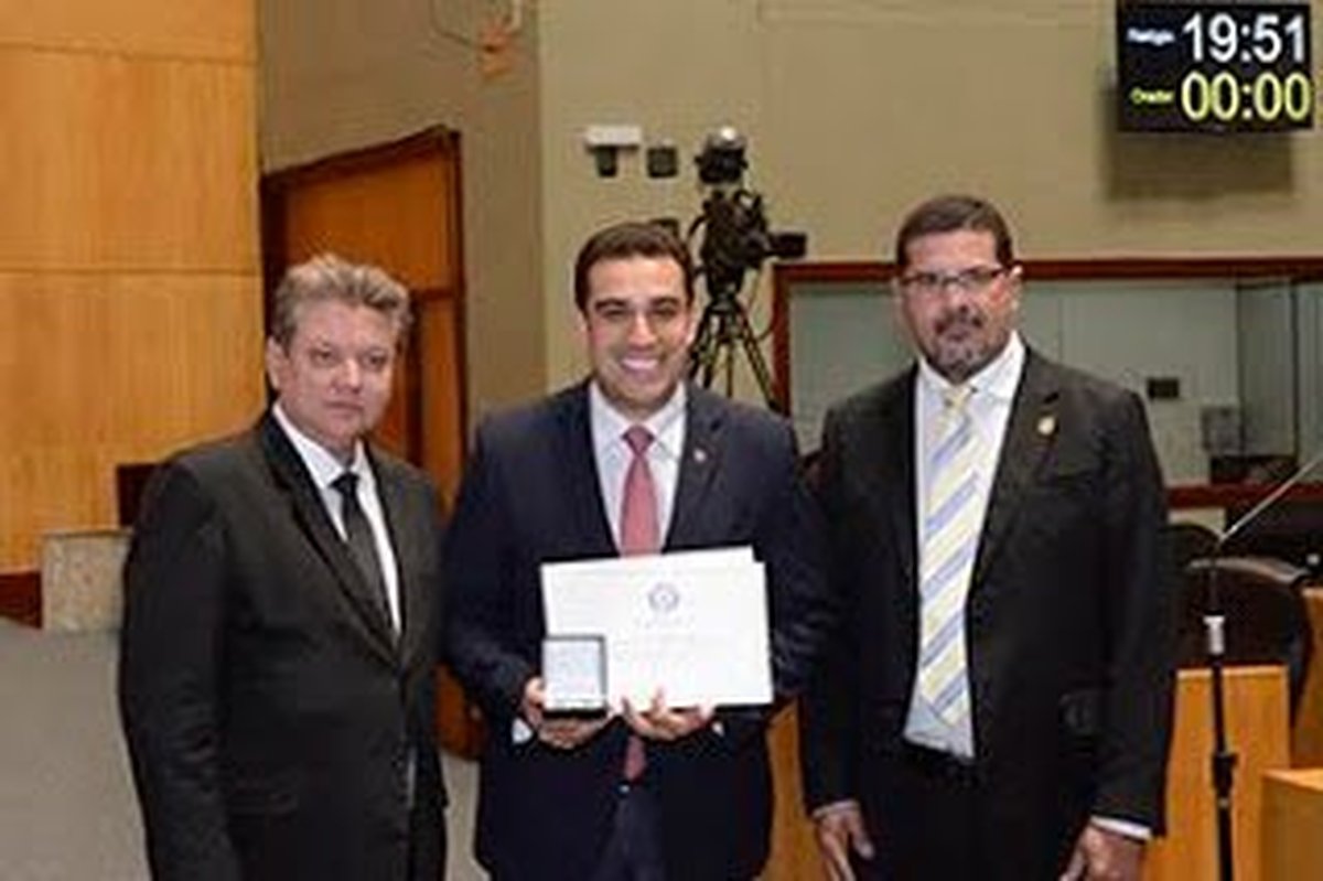 “APESAR DAS DIFICULDADES, OS POLICIAIS CIVIS DESEMPENHAM COM MUITA BRAVURA SUAS ATIVIDADES”, DIZ JORGE EMÍLIO: Presidente do Sindipol cobra do governo política de valorização dos operadores de seguran