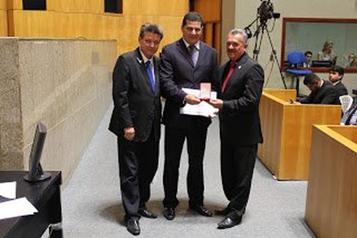 Na homenagem ao Dia do Policial Civil, Gilsinho Lopes chama Euclério Sampaio de “o grande timoneiro” da segurança pública na Assembleia Legislativa
