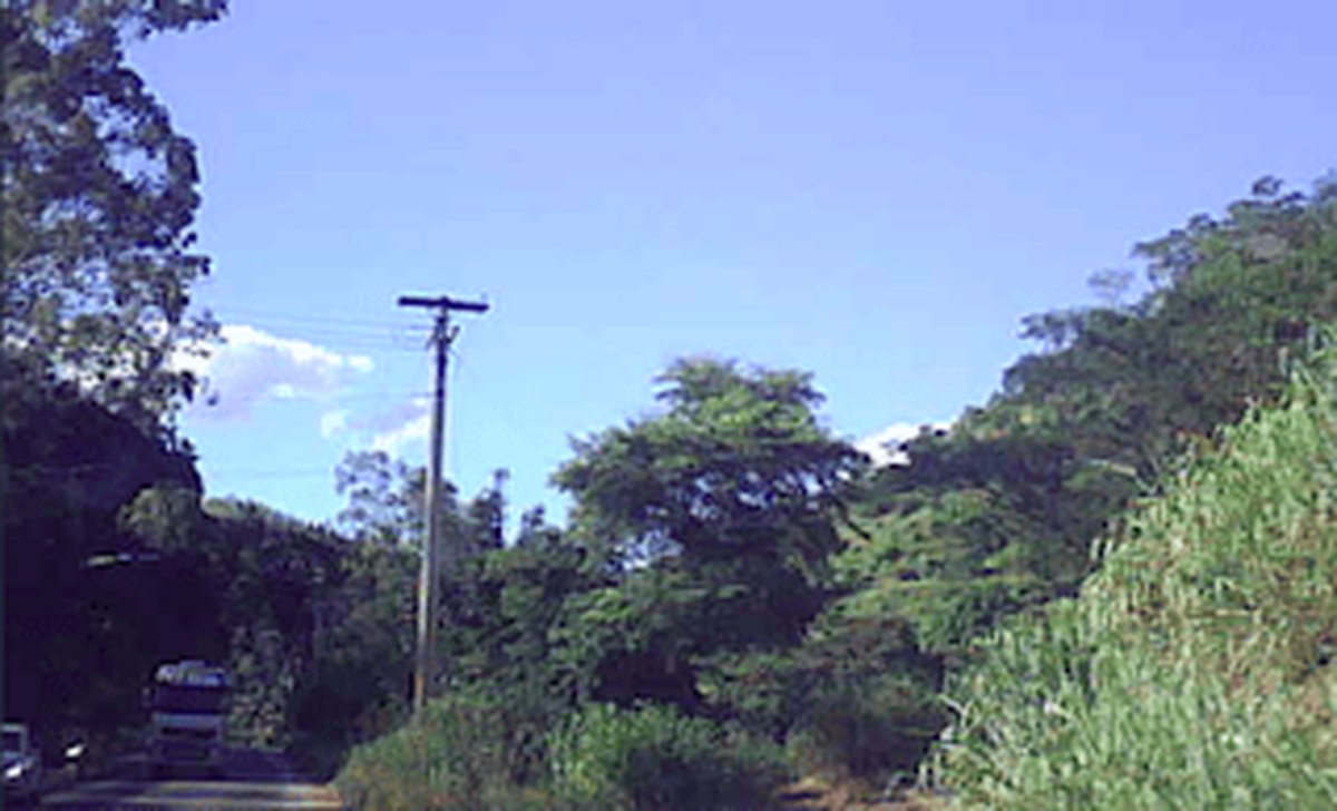 Flagrantes de imprudência criminosa em estrada estadual no Espírito Santo