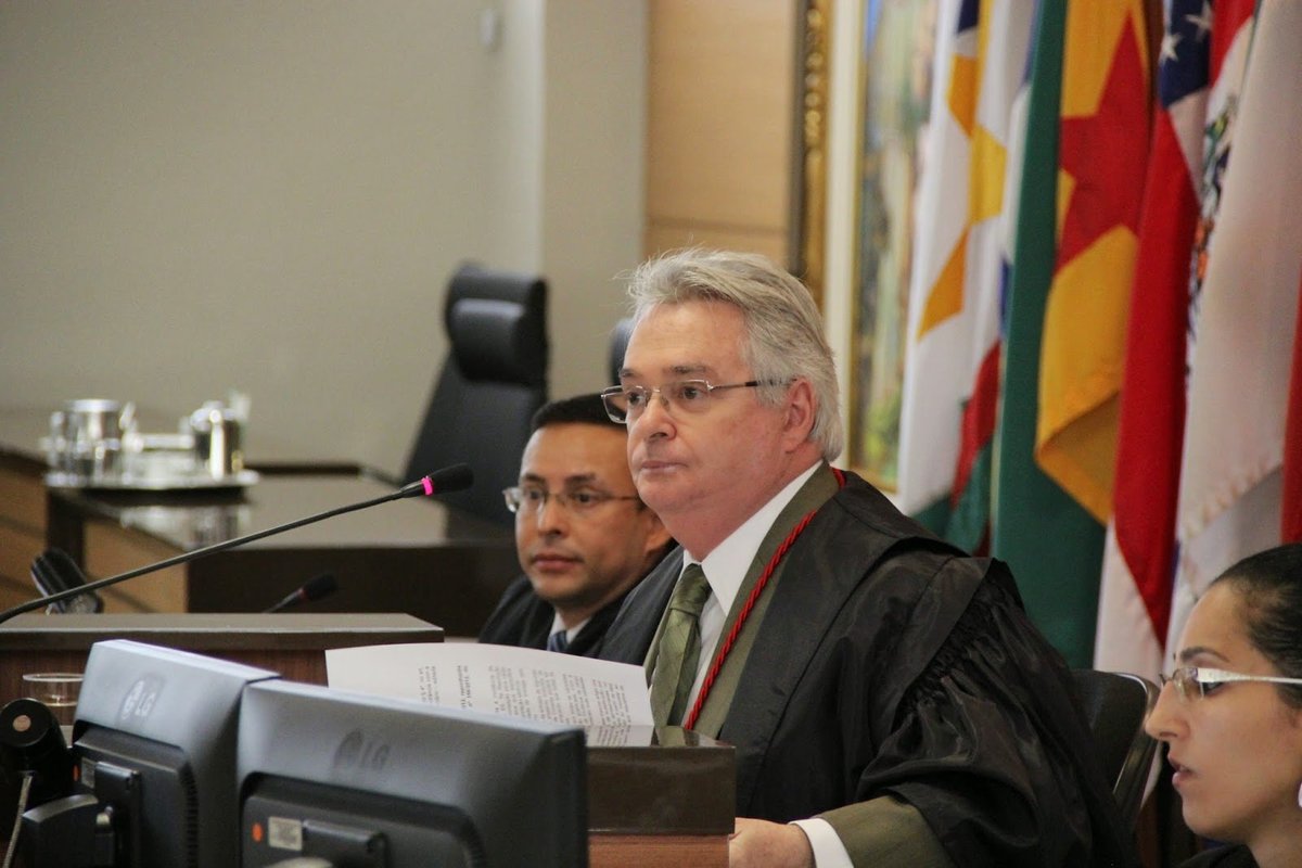 Governador sanciona lei que reorganiza Judiciário e Tribunal de Justiça cria outras nove Comarcas no Estado e dois Juizados Especiais e outra Vara da Infância e da Juventude em Vitória