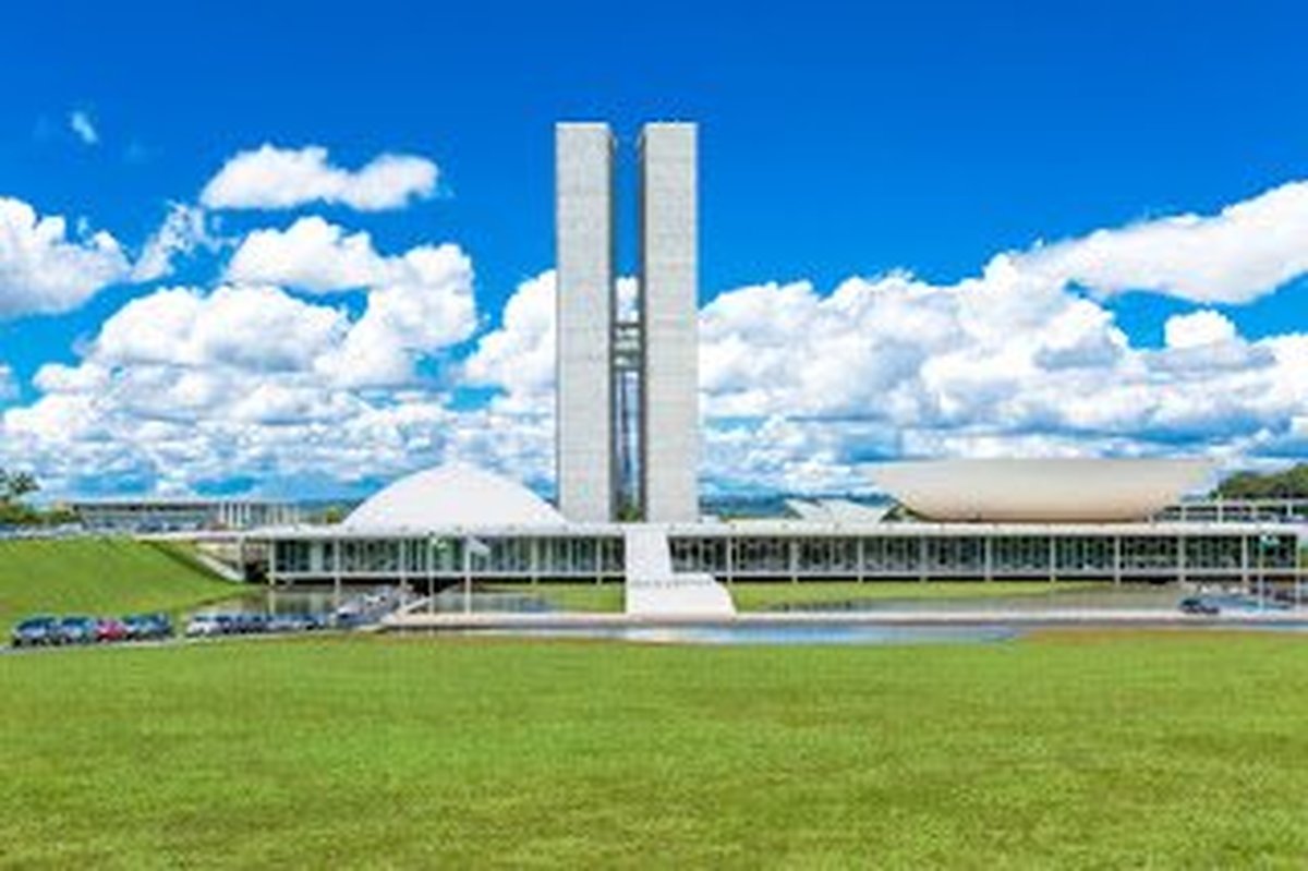 36 delegados de Polícia são eleitos para os cargos de deputado federal e estadual em todo o Brasil