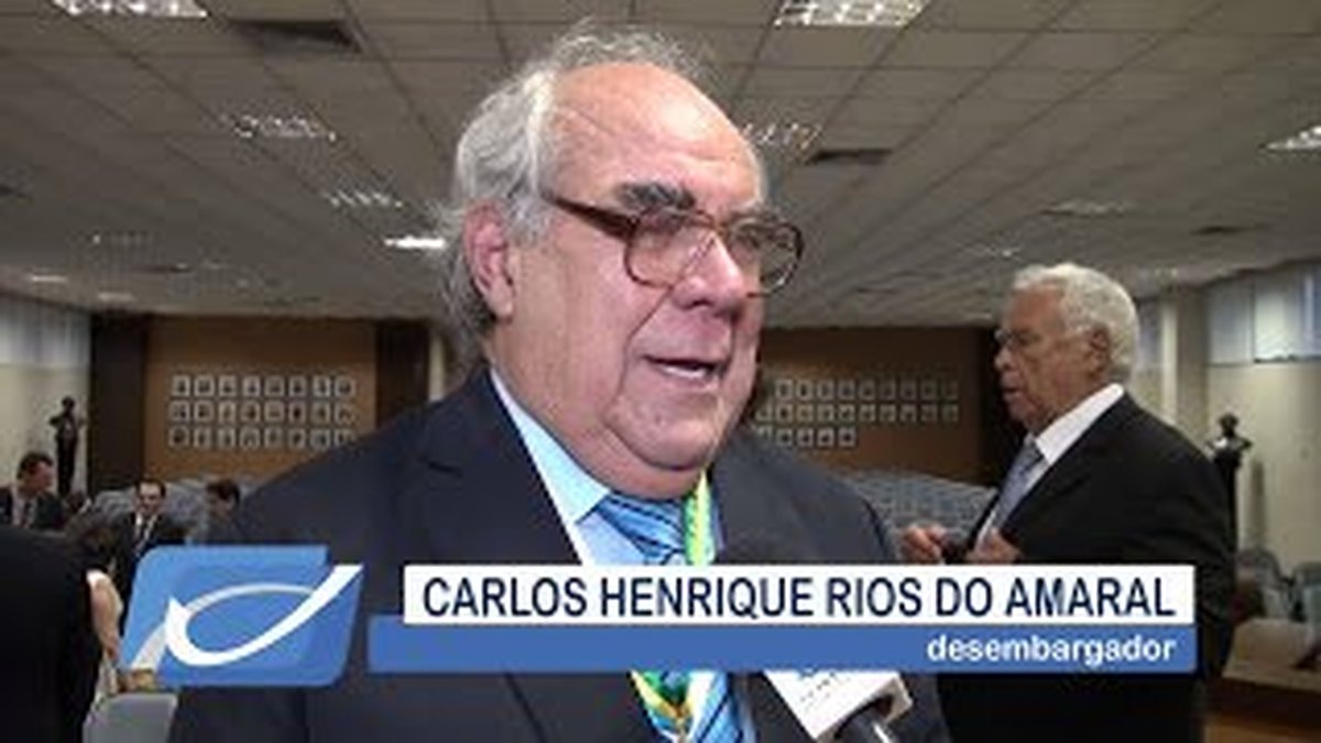 O DESCANSO DE UM GUERREIRO DO MUNDO DAS LEIS: Morre o desembargador Carlos Henrique Rios do Amaral