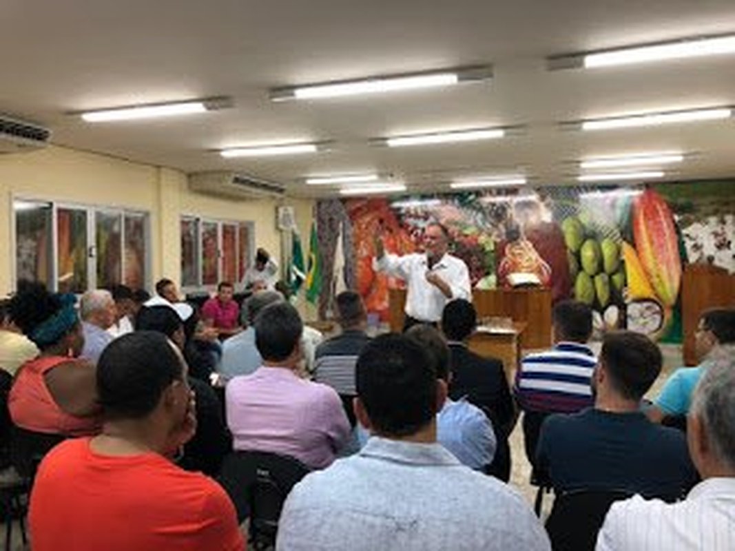 Renato Casagrande discute desenvolvimento regional em municípios do Noroeste, faz palestra na Câmara Municipal de Nova Venécia e nesta segunda estará em São Pedro