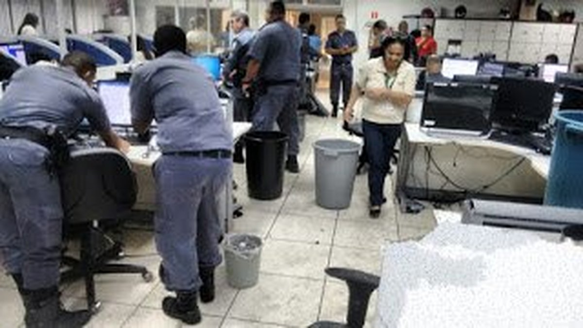 No dia em que engenheiro gaúcho assume a Segurança Pública do Espírito Santo, teto do Ciodes desaba
