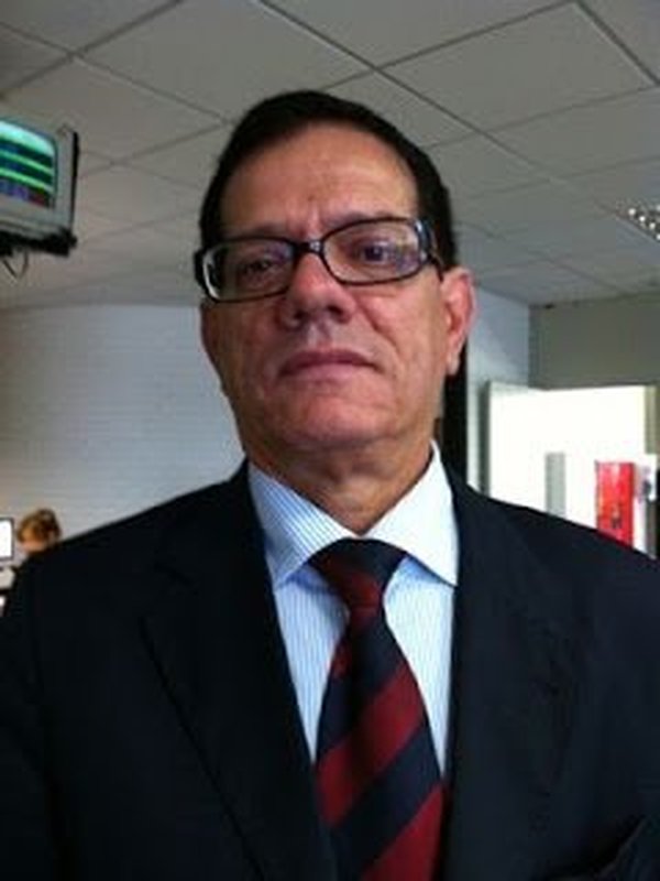 ANTÔNIO DE ALMEIDA PIMENTEL É INVESTIGADO POR SUPOSTA PARTICIPAÇÃO EM ESQUEMA CRIMINOSO ENVOLVENDO PREFEITURAS CAPIXABAS: STJ determina afastamento de conselheiro do Tribunal de Contas do Espírito San