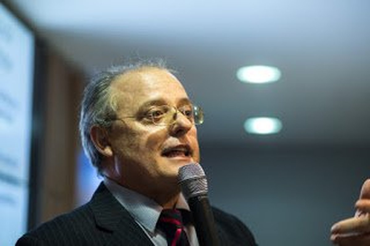 “O Estado Presente é uma luz no fim do túnel; é uma luz para o Brasil”, afirma professor Daniel Cerqueira