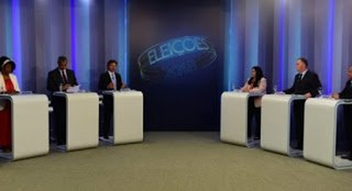 PERFORMANCE DE MANATO, ARIDELMO, JACKELINE ROCHA E ANDRÉ MOREIRA EM DEBATES CAUSA CONSTRANGIMENTO: Renato Casagrande é o candidato melhor preparado para governar o Espírito Santo