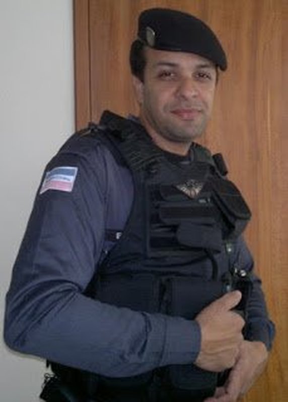 CENTRO DE DEFESA DA MULHER ANNA CAROLINA: Policial militar cria ONG para ajudar no combate à violência doméstica no Espírito Santo