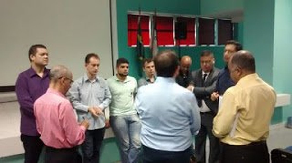 Governo suspende direitos dos dirigentes de classe da Polícia Militar, mas mantém privilégios de dirigentes de associações da Polícia Civil