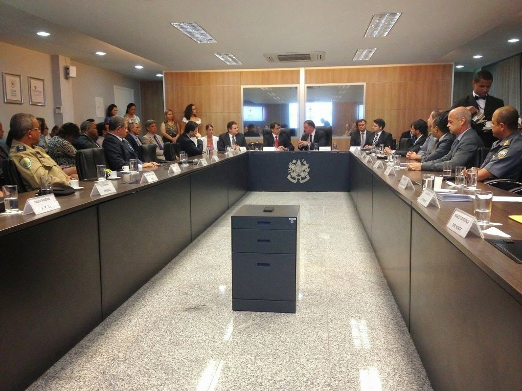 Hartung não realizou nenhuma reunião do ‘Estado Presente’ e nome do programa é retirado do site do governo do Espírito Santo