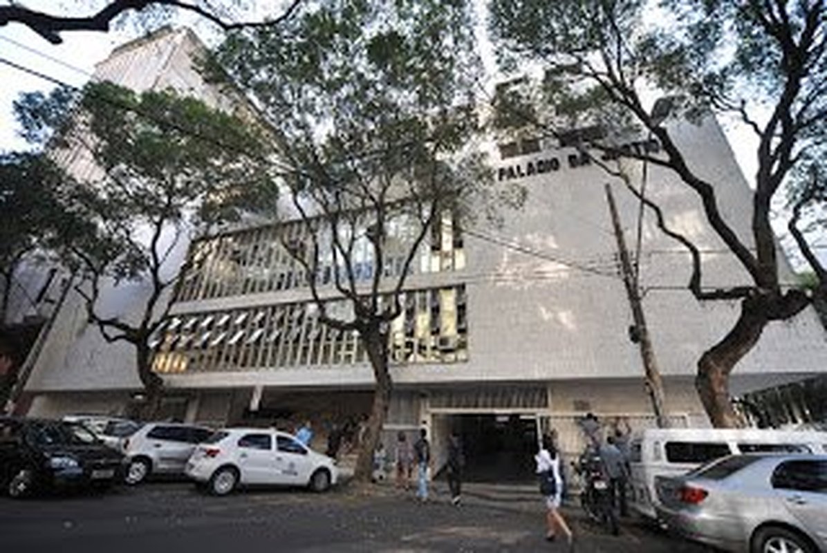 STJ NEGA PEDIDO DE FEDERALIZAÇÃO E DETERMINA QUE OFICIAIS TÊM DE SER JULGADOS PELA JUSTIÇA CAPIXABA: Justiça Militar dará seguimento ao julgamento de processos contra militares