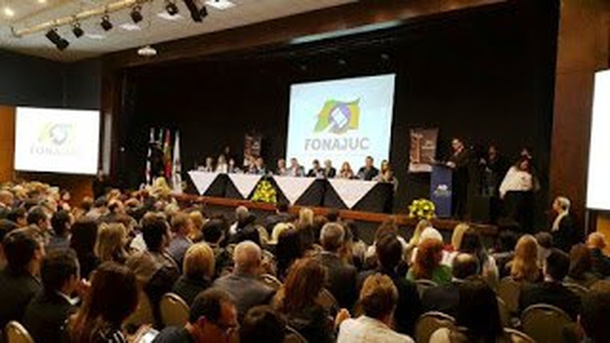 Fórum Nacional dos Juízes Criminais defende a segregação de quem comete crimes e declara apoios às Polícias Civil, Militar e Federal