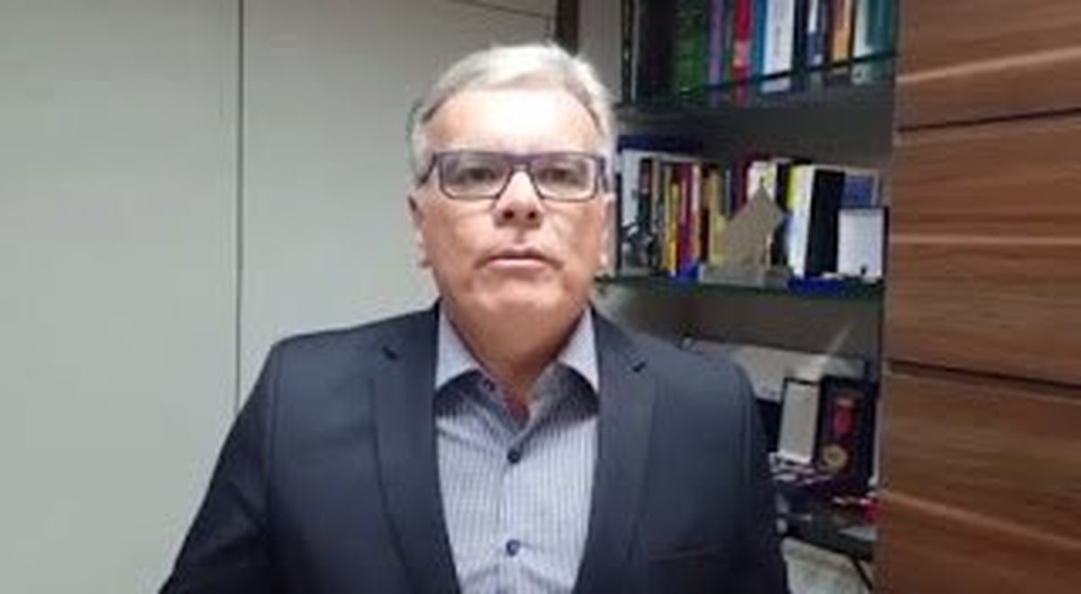GOVERNADOR HARTUNG FICA INDIGNADO COM SECRETÁRIO E DEVE INICIAR EM BREVE MUDANÇAS NA SEGURANÇA PÚBLICA: TRE proíbe André Garcia de pisar em Fundão