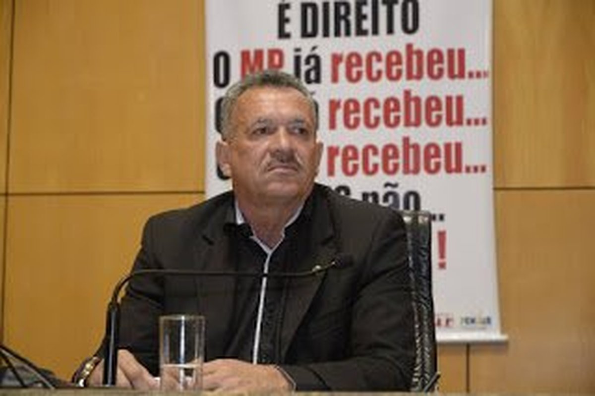 Gilsinho Lopes aprova lei que proíbe deputados retirarem assinatura para abertura de CPI, mas retira sua assinatura do requerimento que criaria de bloco de oposição na Assembleia Legislativa