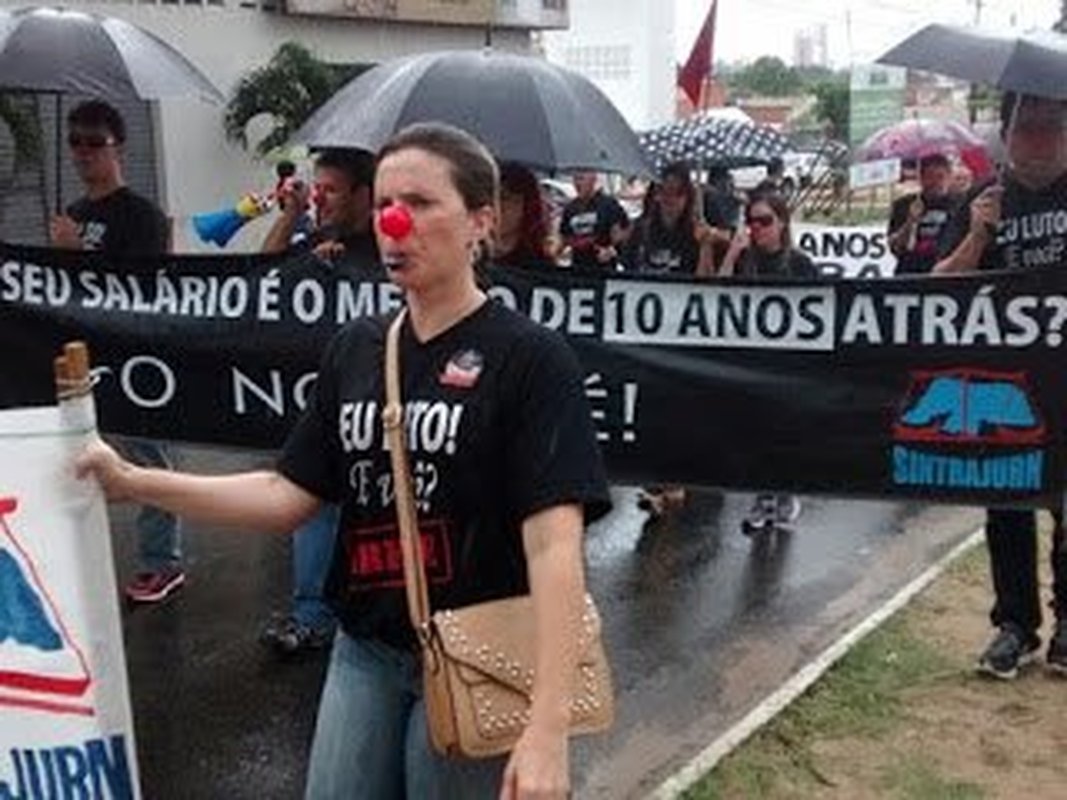 Informe: Servidores da Justiça Federal desmentem números apresentados pela imprensa e explicam PLC que garante reposição salarial para a categoria