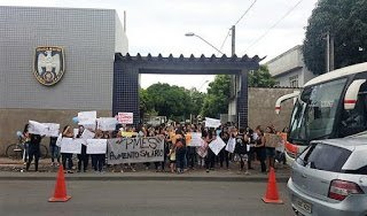 ENTRE OS DENUNCIADOS ESTÃO POLICIAIS MILITARES E SEUS FAMILIARES: Ministério Público Estadual denuncia 22 pessoas acusadas de liderar greve na Polícia Militar do Espírito Santo