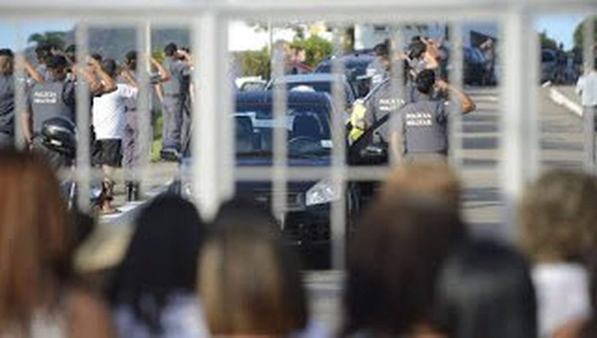 Reportagem de A Gazeta sobre “Investigação revela que associações da PM tramaram greve no ES” fez conclusão precipitada: INQUÉRITO AINDA ESTÁ EM ANDAMENTO