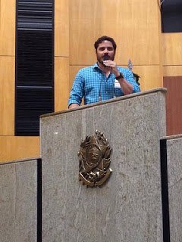 COBRAPOL ESTIMULA POLICIAIS CIVIS A DISPUTAREM ELEIÇÕES EM 2018: Sindipol/ES indica Humberto Mileip para concorrer a deputado estadual