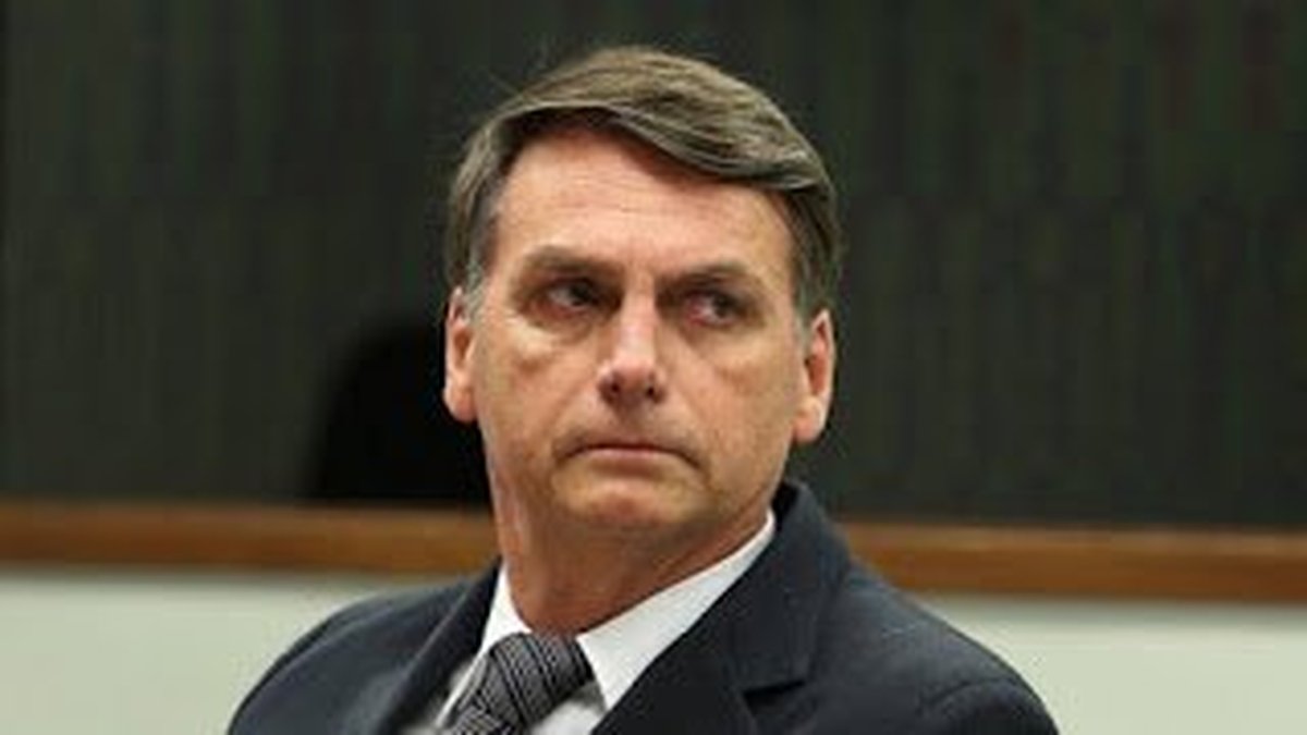 Jair Bolsonaro vai fazer palestra no Clube dos Oficiais na próxima sexta-feira, em Vitória