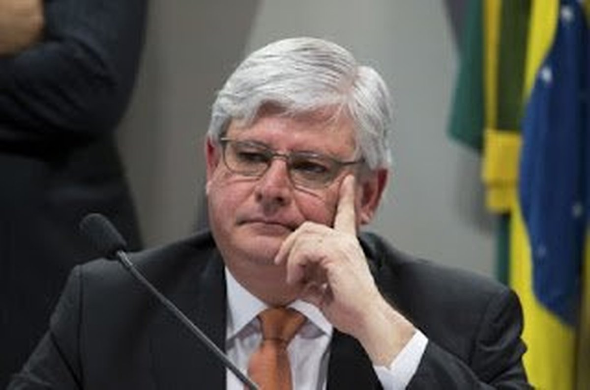 RODRIGO JANOT APONTA “INCAPACIDADE DE APURAÇÃO ESTADUAL”: Procurador-geral da República pede a  federalização de investigações do aquartelamento dos militares do Espírito Santo