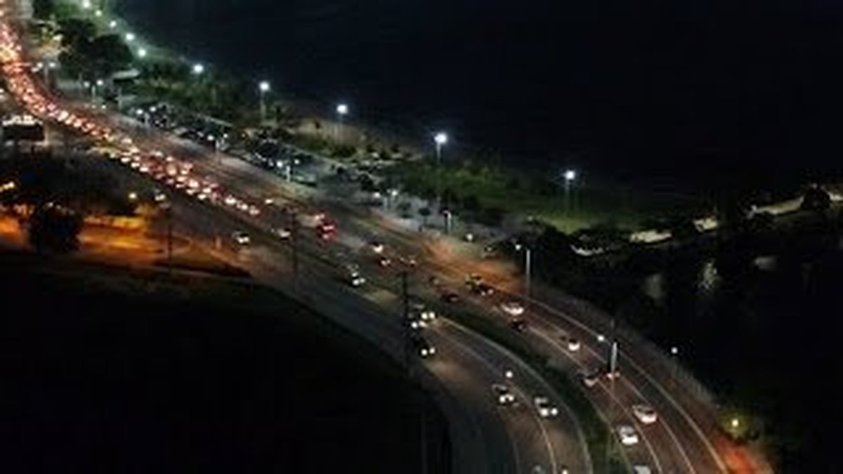 PREFEITO LUCIANO REZENDE REPETE FALHAS DA IMPLANTAÇÃO DO INTEGRA VITÓRIA E REVOLTA POPULAÇÃO: Linha Verde, o novo pesadelo dos moradores de Vitória