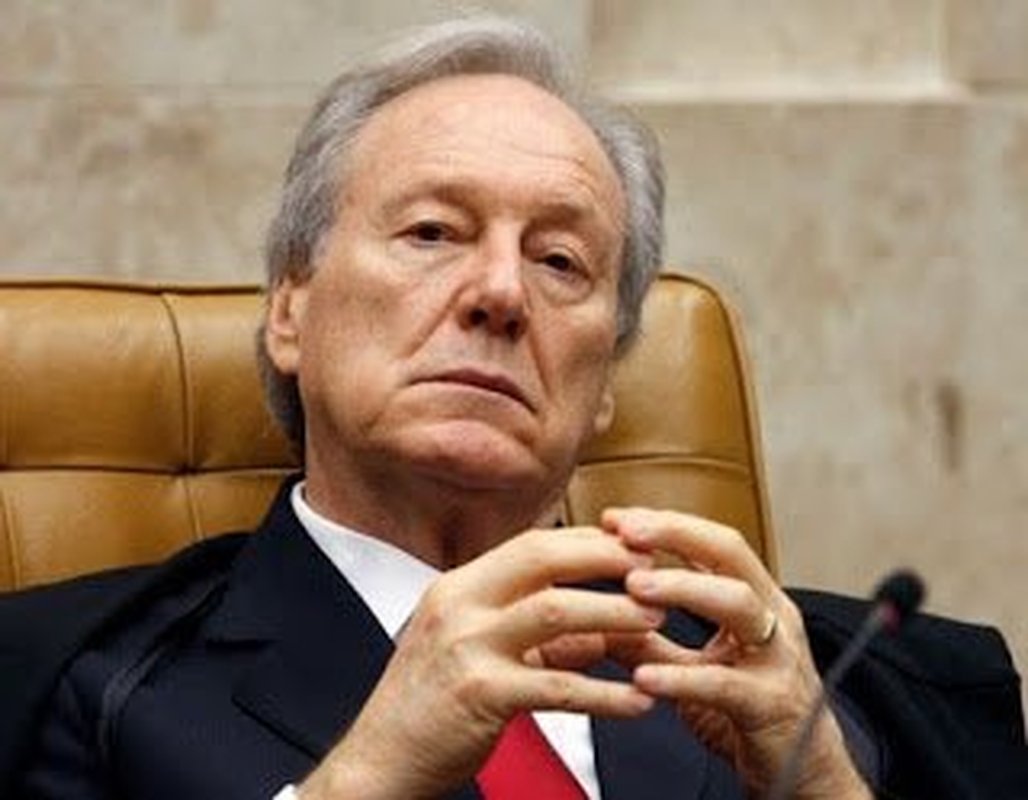 DECRETO QUE DÁ SUPERPODERES AO CONSELHO DE ADMINISTRAÇÃO, PRESIDIDO PELA CAPIXABA ANA PAULA VESCOVI, É INCONSTITUCIONAL, DIZ CONTRAF: STF analisa ação que pede a suspensão do novo Estatuto da Caixa Ec