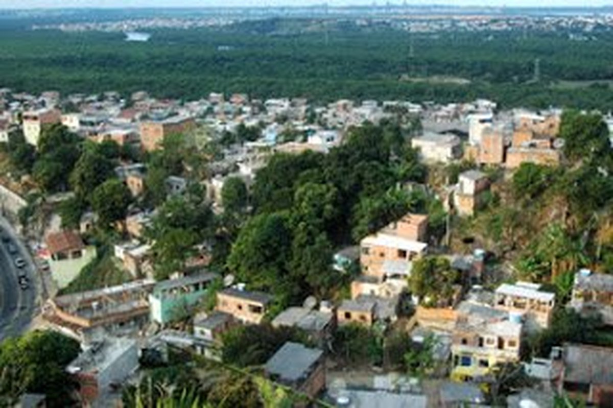FOI UMA MADRUGADA DE TERROR E PÂNICO: Traficantes do Bairro da Penha ocupam bairro Conquista, na Grande São Pedro, e destroem residências