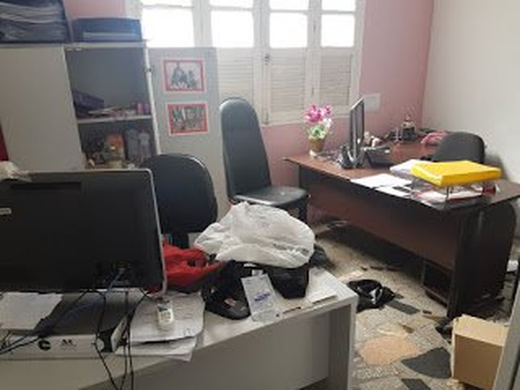 ATUALIZADO: Bandidos invadem Delegacia Regional de Vila Velha e roubam 10 mil reais em dinheiro