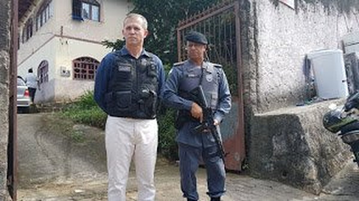 FALÁCIA DO SECRETÁRIO-CORONEL CAUSA CONSTRANGIMENTO À POPULAÇÃO DO ESPÍRITO SANTO: Nylton Rodrigues e "O Delírio da Negação"