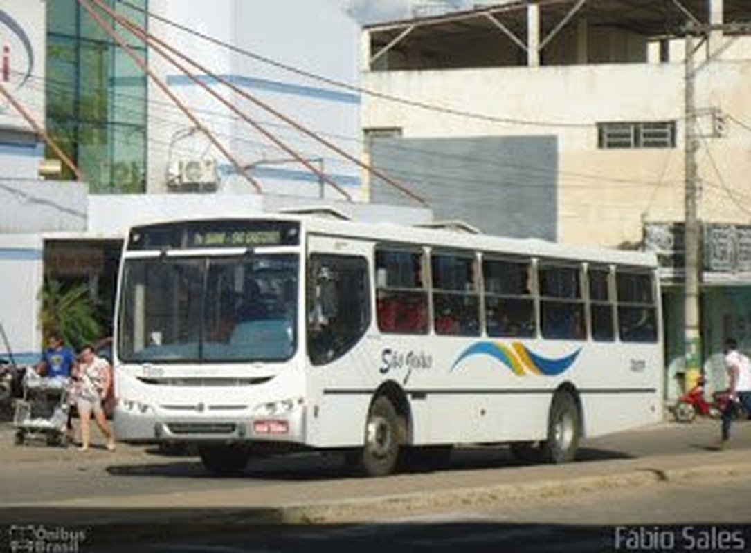 AÇÃO FOI SUSPENSA POR HORA POR CAUSA DE VAZAMENTO DA OPERAÇÃO: Polícia Militar planejava colocar policiais sem farda para coibir assaltos e impedir passageiros de pularem roleta de ônibus em Nova Vené