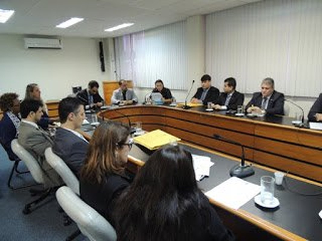 Conselho da OAB/ES aprova constitucionalidade da exigência do bacharelado em Direito para ingresso no Curso de Formação para Oficiais
