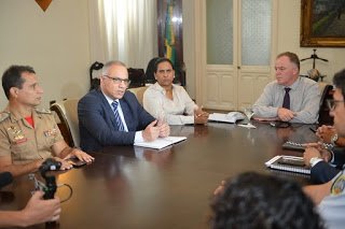 ANISTIA CONCEDIDA POR RENATO CASAGRANDE VAI BENEFICIAR  2.622 MILITARES CAPIXABAS: Praças e oficiais expulsos também vão ser ‘resgatados’ pela PM