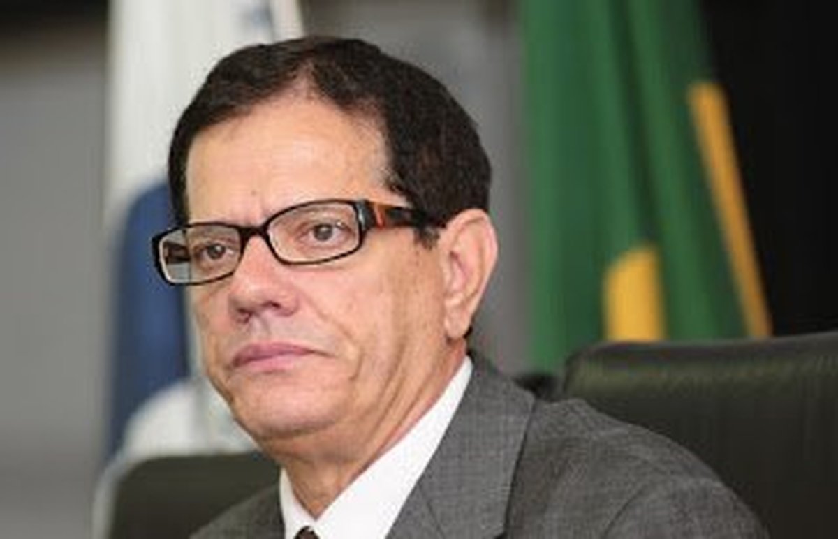 STJ ACOLHE DENÚNCIA CONTRA CONSELHEIRO DO TRIBUNAL DE CONTAS DO ESPÍRITO SANTO: Pimentel é o primeiro peixe graúdo capixaba a se tornar réu na Operação Lee Oswald