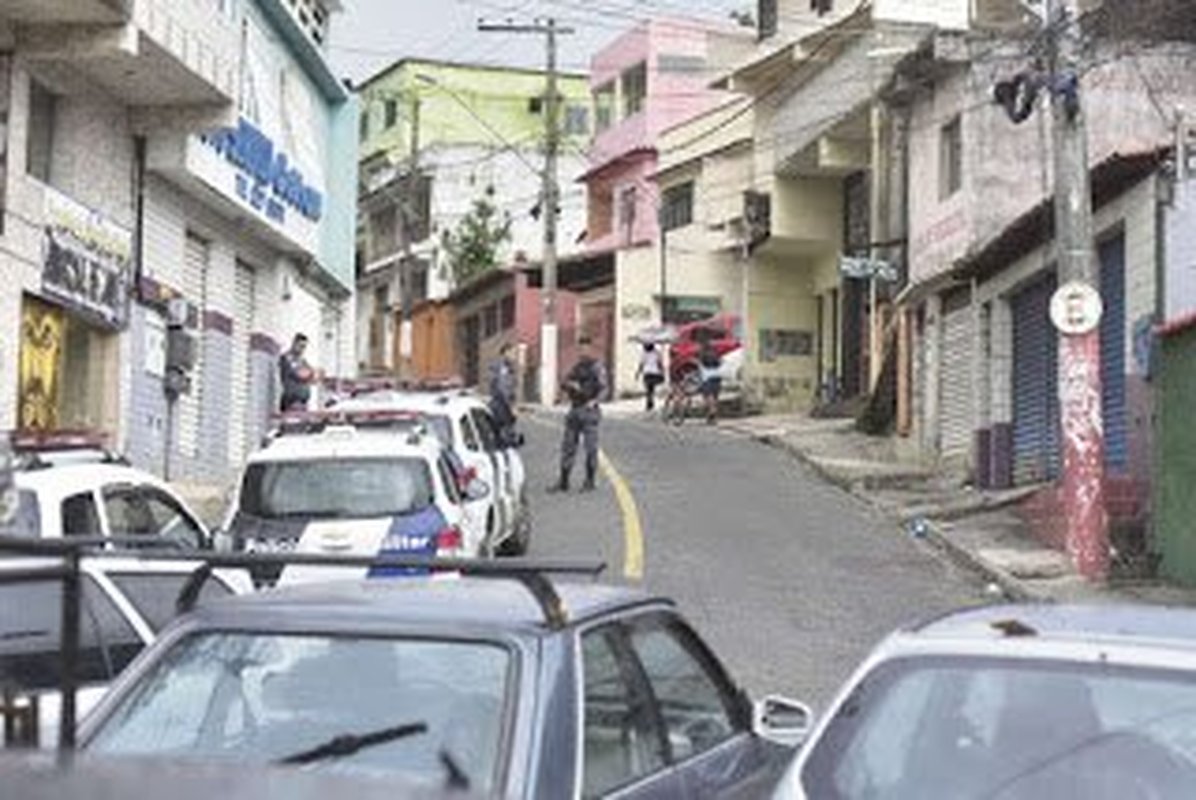 RESULTADO REFLETE O ABANDONO PROMOVIDO PELO GOVERNO HARTUNG NA ÁREA DE SEGURANÇA PÚBLICA: Pesquisa A Tribuna e Pio XII revela que 71,45% dos capixabas reclamam da falta de segurança na Grande Vitória
