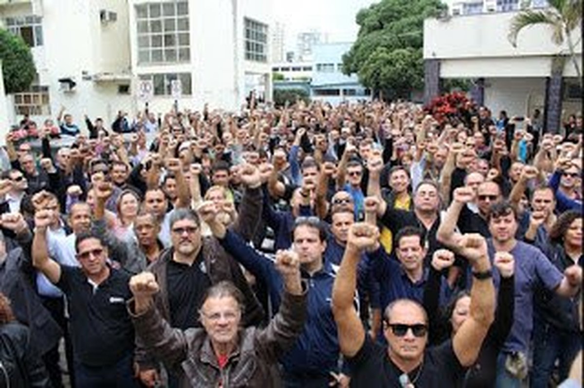 Governo cria lei para permitir a volta de policiais aposentados aos quadros da Polícia Civil no Espírito Santo