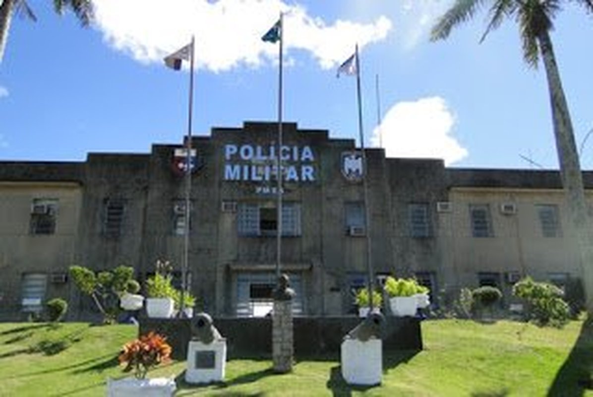 CLUBE DOS OFICIAIS DIVULGA NOTA A RESPEITO DE REPORTAGEM DE A TRIBUNA: “Nenhum oficial da Polícia Militar recebe acima do subsídio do Governador do Estado”