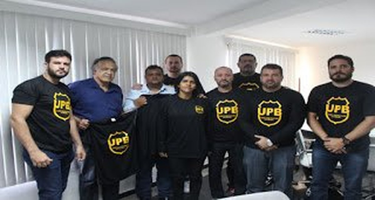 SINDIPOL E DEMAIS SINDICATOS CONVIDAM OPERADORES DA SEGURANÇA PARA MANIFESTAÇÃO EM BRASÍLIA: Policiais capixabas têm até quarta-feira para se inscrever para caravana contra a Reforma da Previdência