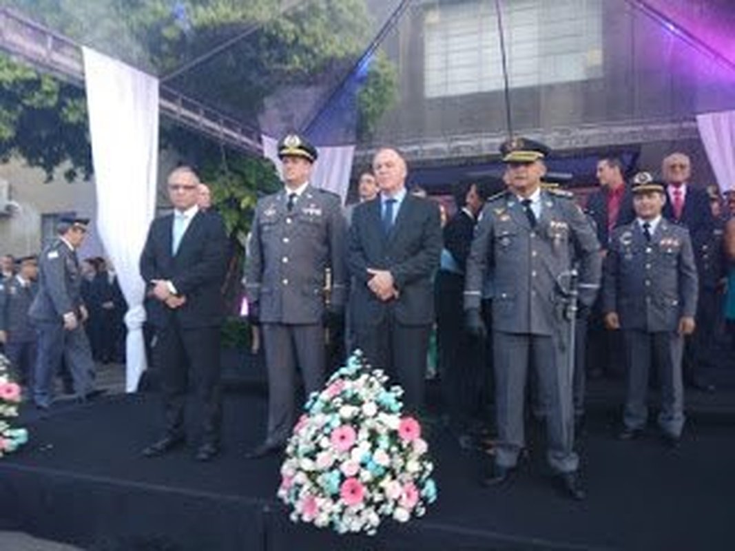 “POLICIAIS FORAM INJUSTIÇADOS POR UM GOVERNO TIRANO”, DIZ DEPUTADO DA VITÓRIA: Casagrande envia à Assembleia Legislativa “lei” que vai conceder anistia aos militares