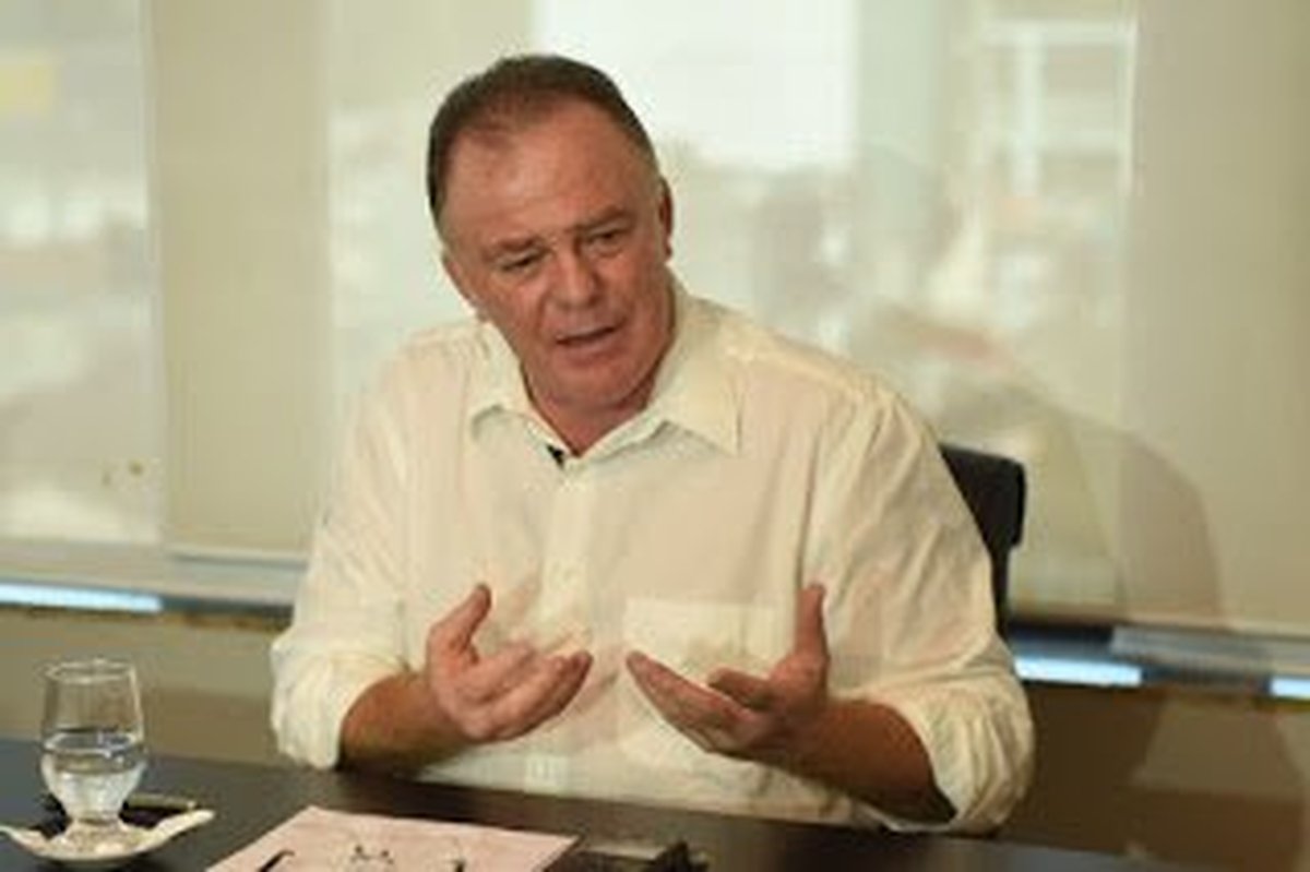 “O PAPEL DA POLÍTICA É O PAPEL DE SE PRODUZIR JUSTIÇA E QUALIDADE DE VIDA”: Criador do Estado Presente, Renato Casagrande anuncia pré-candidatura a governador do Espírito Santo