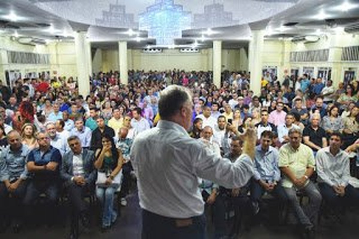PESQUISA ENQUET/REDE SIM DÁ 39,6% PARA CASAGRANDE E 38,2% PARA HARTUNG NO 2º TURNO: “A gente volta”, afirma Casagrande