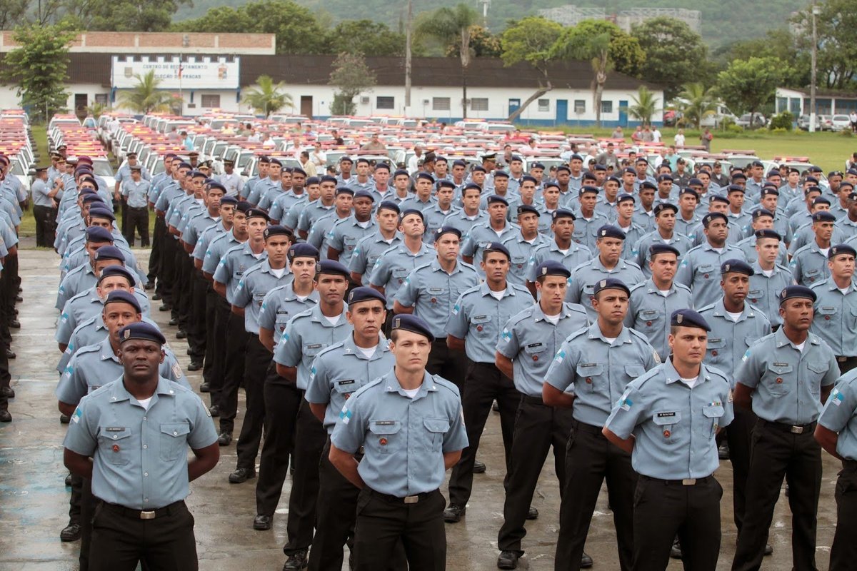 Polícia Militar do Rio vai ter apenas uma porta para ingresso e soldado pode chegar a  coronel