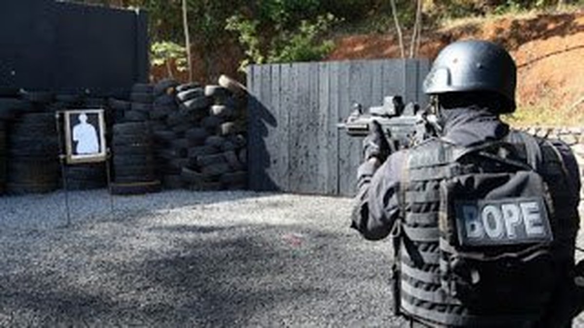'Por que os policiais se matam': pesquisa traz números e relatos de suicídios de PMs do Rio