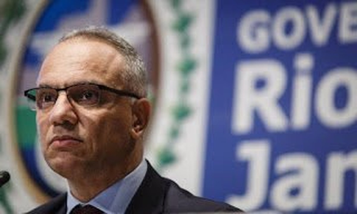 AO SER QUESTIONADO SE VAI SAIR ÀS RUAS  FAZER BLITZ, ROBERTO SÁ ENSINA: “O papel do gestor é estabelecer estratégias, cobrar e monitorar”