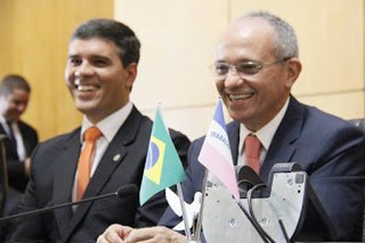 CONSELHEIRO PROCESSADO POR INTEGRAR “SINDICATO DO CRIME” NO ESPÍRITO SANTO VAI SE APOSENTAR: Governador quer colocar deputado Rodrigo Coelho na vaga de Pimentel