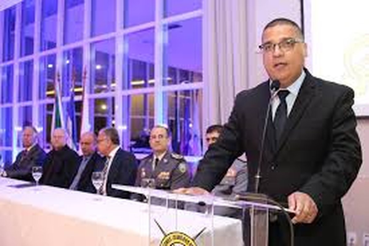 ARTIGO DO TENENTE-CORONEL ROGÉRIO FERNANDES LIMA: A quem interessa a federalização?