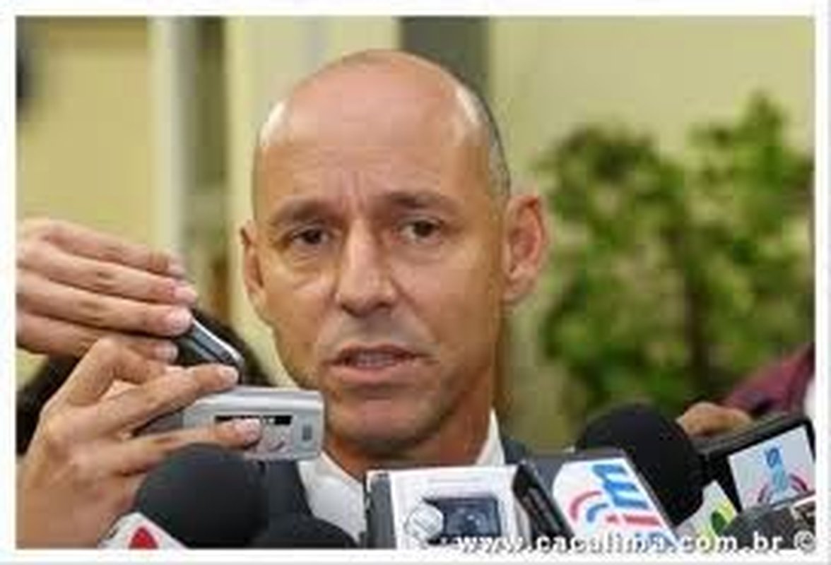 Hartung mantém André Garcia na Segurança Pública e Eugênio Ricas na Secretaria de Justiça. Evaldo Martinelli vai ser o novo coordenador do Estado Presente