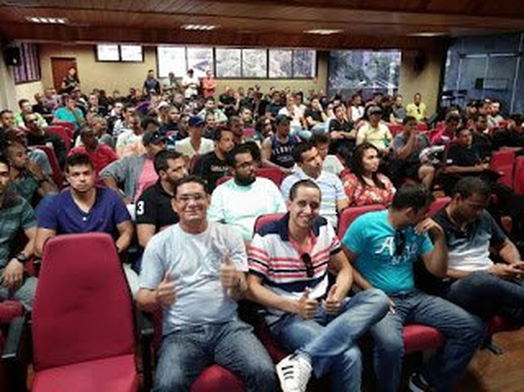 SUMIRAM DOCUMENTOS E CARRO E ANTIGA DIRETORIA DEIXOU FILIADOS ATÉ SEM O PLANO DE SAÚDE, DENUNCIA ARAÚJO: Comissão Governativa assume comando do Sindaspe e encontra apenas R$ 12,02 em dinheiro