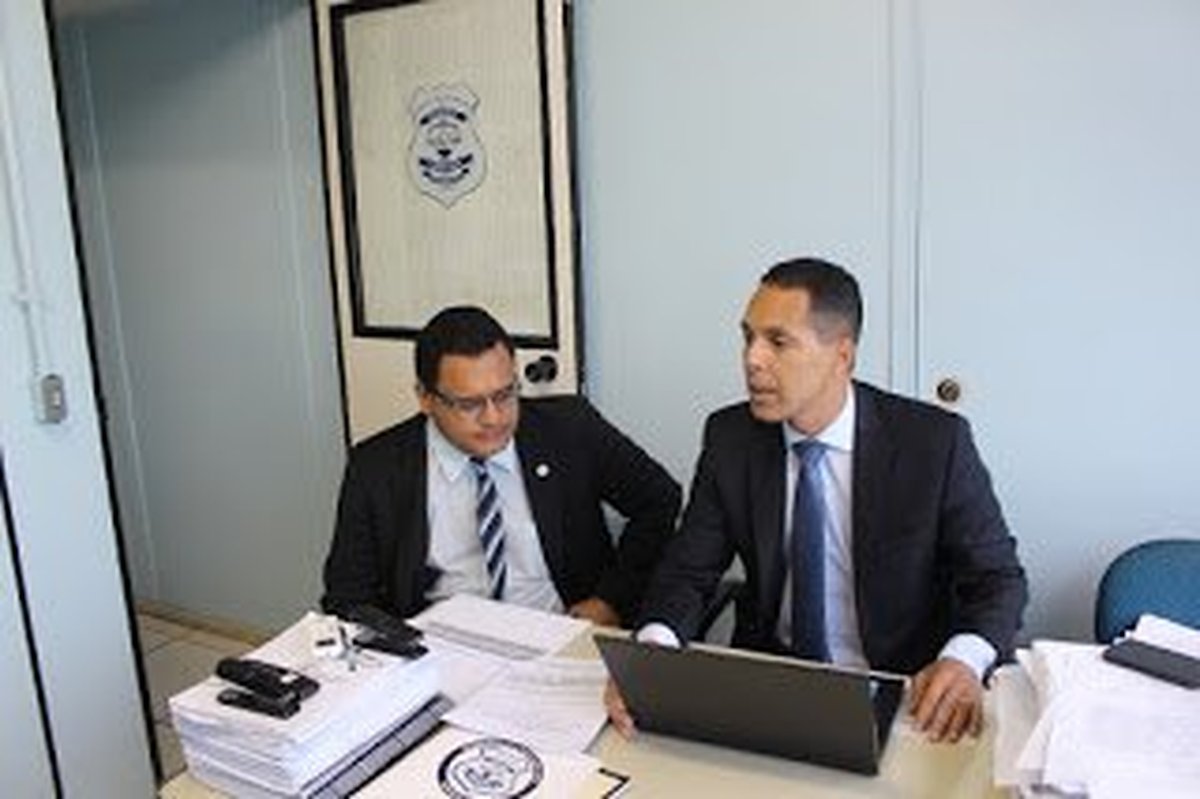 TRIBUNAL DE JUSTIÇA DECLARA QUE GOVERNADOR DESCUMPRE A CONSTITUIÇÃO AO DEIXAR DE CONCEDER REAJUSTES SALARIAIS POR PERDA INFLACIONÁRIA: Vitória obtida pelo Sindipol vai beneficiar mais de 82 mil servid
