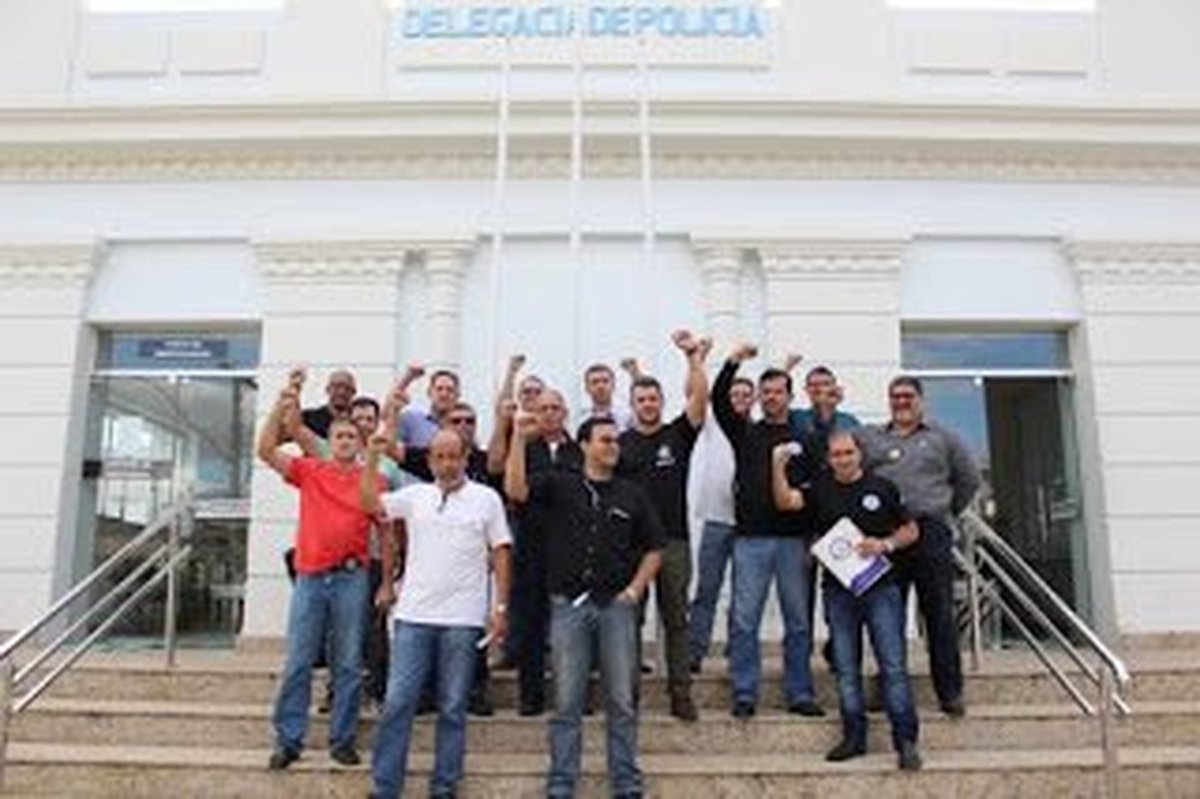 Justiça acolhe pedido do Ministério Público Estadual e bloqueia bens das contas do secretário da Segurança Pública por manter fechada Delegacia de Plantão da Regional de Alegre
